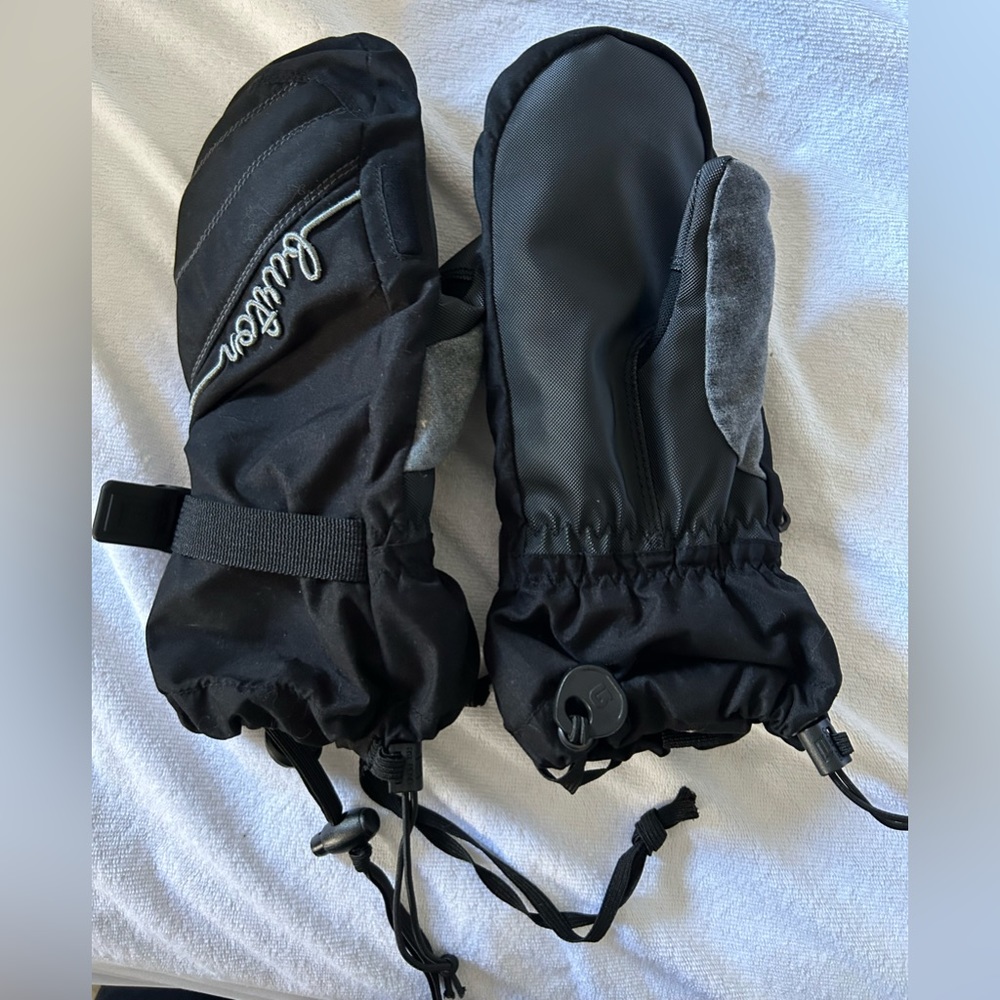 Burton snowboard or ski mittens